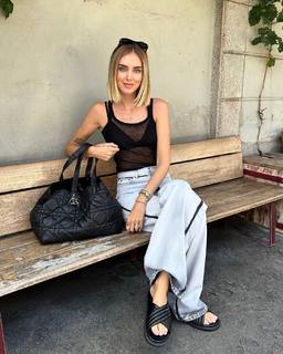 Chiara Ferragni feet photo thumbnail