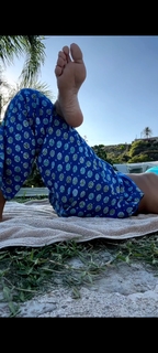 Veronica Maya feet photo thumbnail
