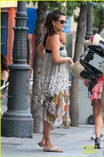 Penélope Cruz feet photo thumbnail