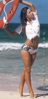 Carolina Ardohain feet photo thumbnail