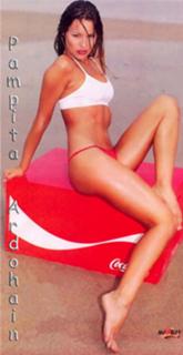 Carolina Ardohain feet photo thumbnail