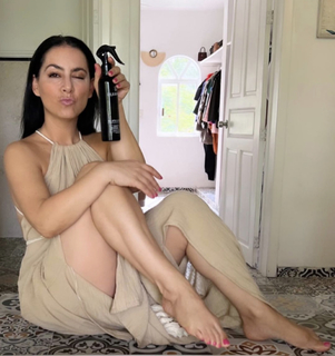 Claudia Lizaldi feet photo thumbnail