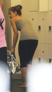 Minka Kelly feet photo thumbnail