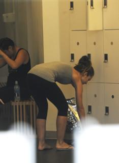 Minka Kelly feet photo thumbnail
