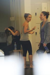 Minka Kelly feet photo thumbnail
