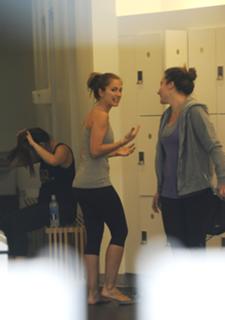 Minka Kelly feet photo thumbnail