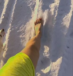 Catherine Bell feet photo thumbnail