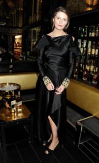 Mischa Barton feet photo thumbnail