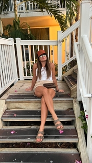 Karolina Kowalkiewicz feet photo thumbnail