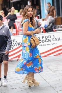 Myleene Klass feet photo thumbnail