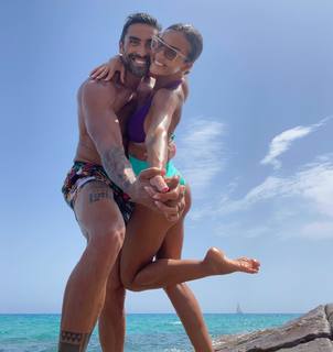 Giorgia Palmas feet photo thumbnail
