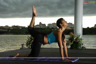 Ileana D'Cruz feet photo thumbnail