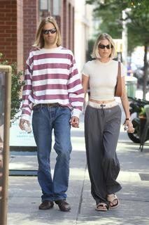 Elsa Hosk feet photo thumbnail