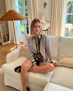 Chiara Ferragni feet photo thumbnail