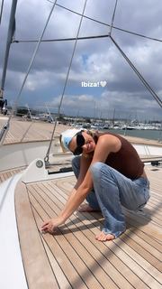 Elsa Hosk feet photo thumbnail