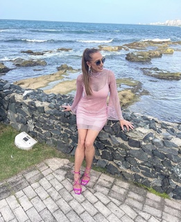 Lili Estefan feet photo thumbnail