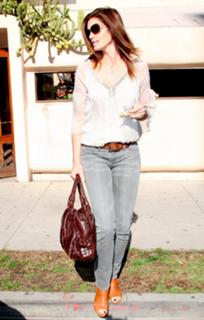 Cindy Crawford feet photo thumbnail