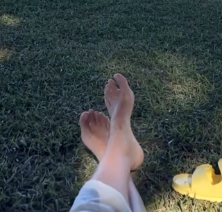 Paulina Sykut feet photo thumbnail