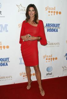 Cindy Crawford feet photo thumbnail