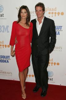 Cindy Crawford feet photo thumbnail