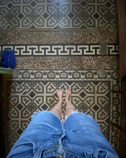 Kim Raver feet photo thumbnail