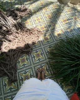 Kim Raver feet photo thumbnail