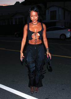 Karrueche Tran feet photo thumbnail