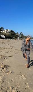 Tia Mowry feet photo thumbnail