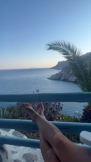 Melita Toniolo feet photo thumbnail