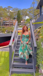 Eva Mendes feet photo thumbnail