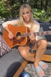 Sheryl Crow feet photo 5