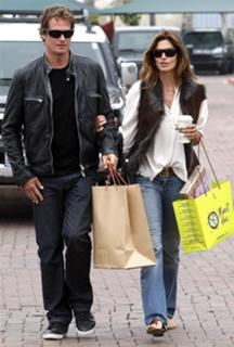 Cindy Crawford feet photo thumbnail
