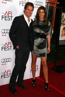Cindy Crawford feet photo thumbnail