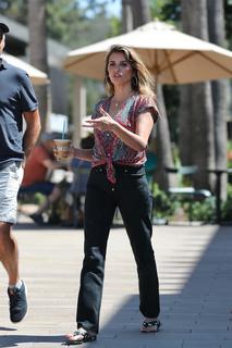 Penélope Cruz feet photo thumbnail