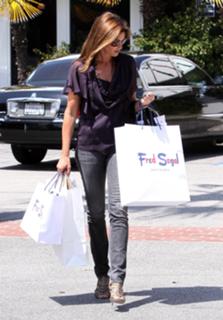 Cindy Crawford feet photo thumbnail