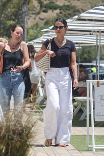 Jordana Brewster feet photo thumbnail