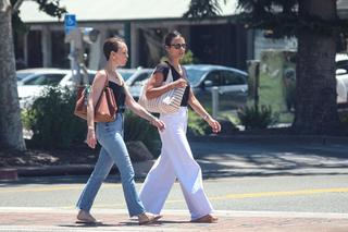 Jordana Brewster feet photo thumbnail