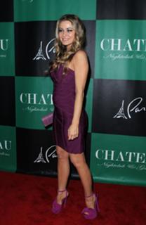 Carmen Electra feet photo thumbnail