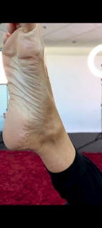 Kyle Unfug feet photo thumbnail