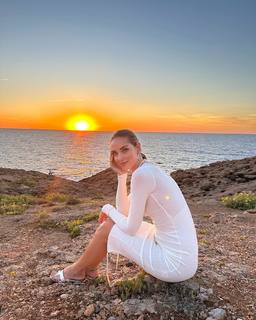 Chiara Ferragni feet photo thumbnail