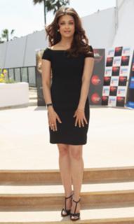 Aishwarya Rai Bachchan feet photo thumbnail
