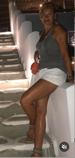 Pinar Altug feet photo thumbnail