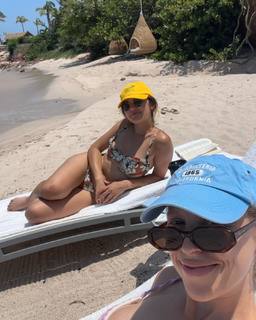 Lucy Hale feet photo thumbnail