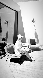 Malgorzata Kozuchowska feet photo thumbnail