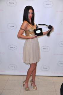 Adriana Lima feet photo thumbnail