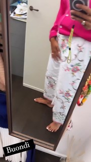 Caterina Balivo feet photo thumbnail