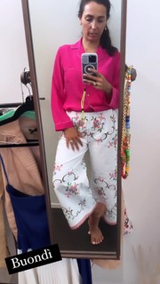 Caterina Balivo feet photo thumbnail