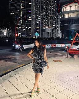 Anushka Sen feet photo thumbnail