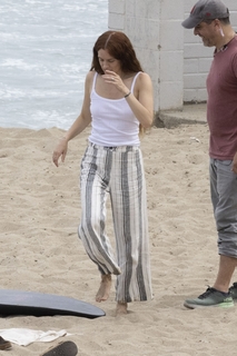 Riley Keough feet photo thumbnail
