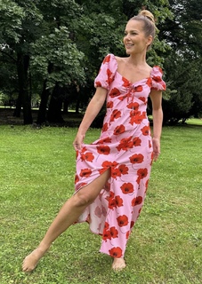 Paulina Sykut feet photo thumbnail